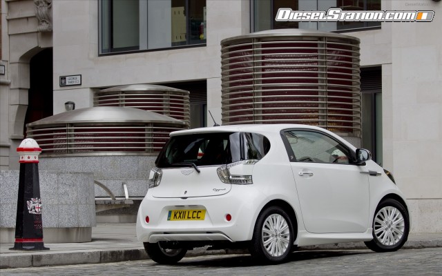 Aston Martin Cygnet Colette 2012 Widescreen Picture #11 Aston Martin Cygnet Colette 2012 Widescreen Picture #11